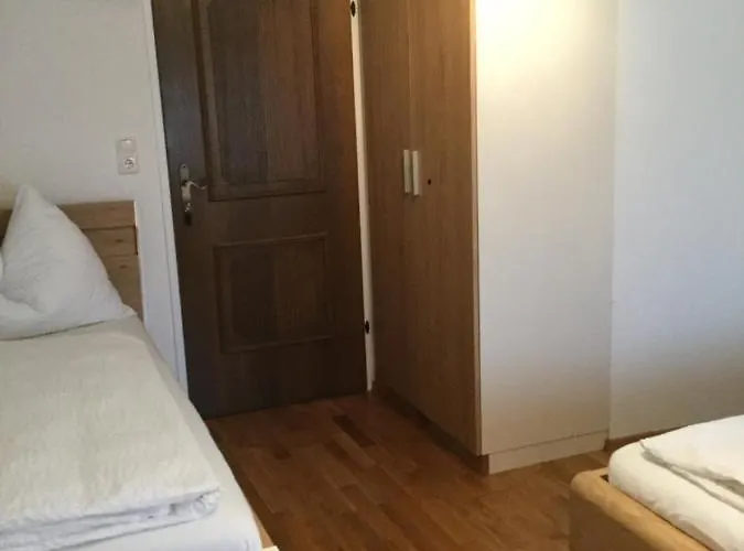 شقة Gaestehaus Wuehrer